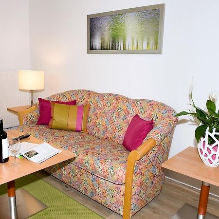 Ferienwohnungen - Boarding Wohnungen Sonnenhof Lenzing Bagian luar foto