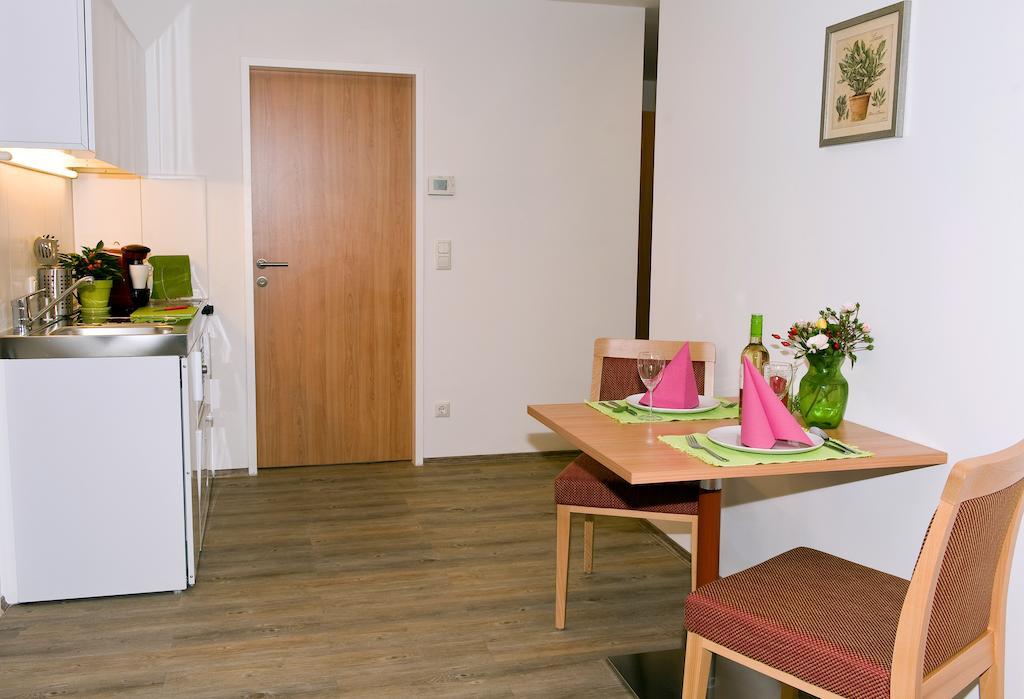 Ferienwohnungen - Boarding Wohnungen Sonnenhof Lenzing Bagian luar foto